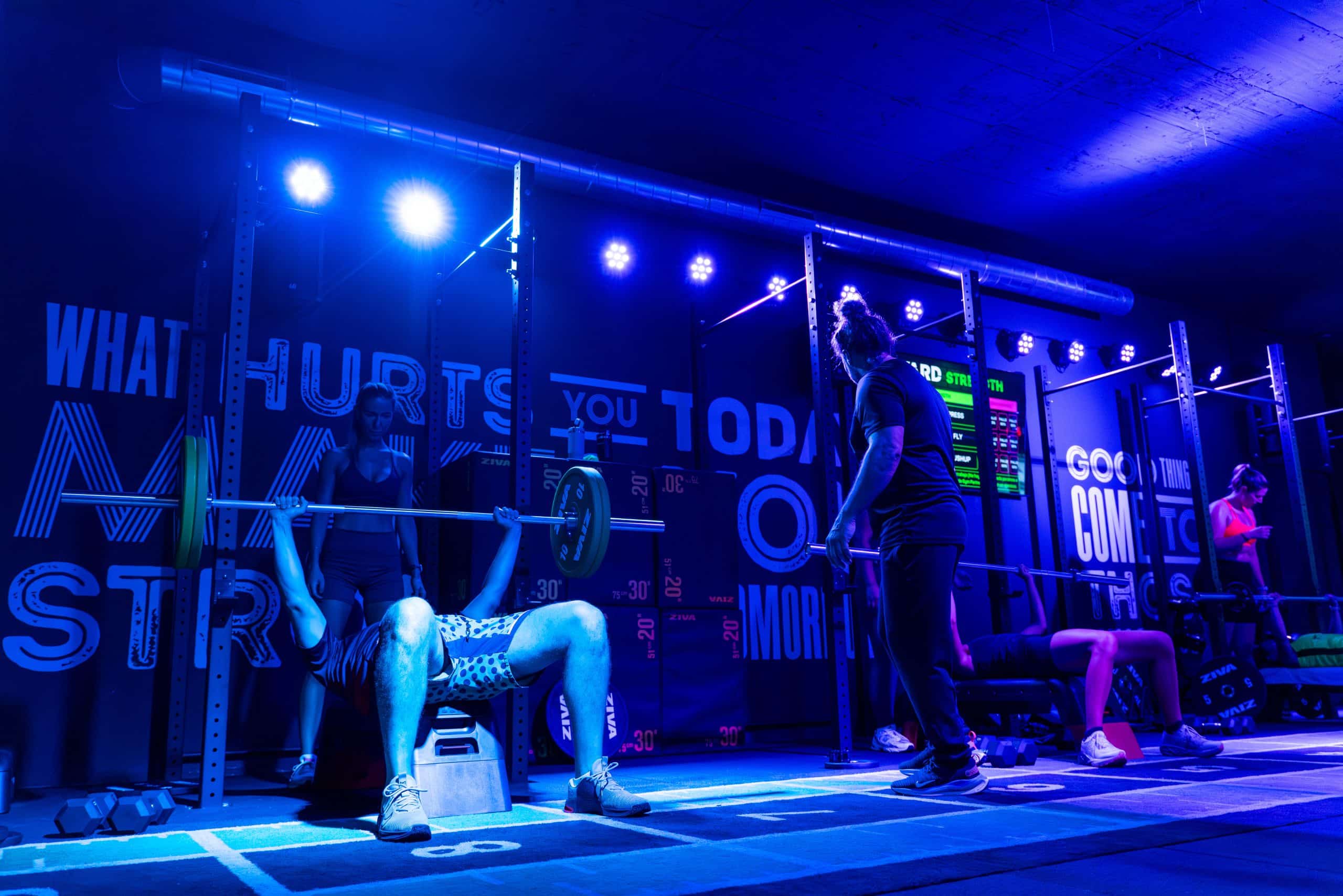 ¿Por qué un gimnasio sin personal no es rentable? La trampa del modelo low-cost